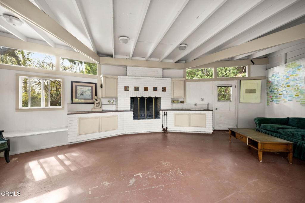412 Oaklawn Avenue