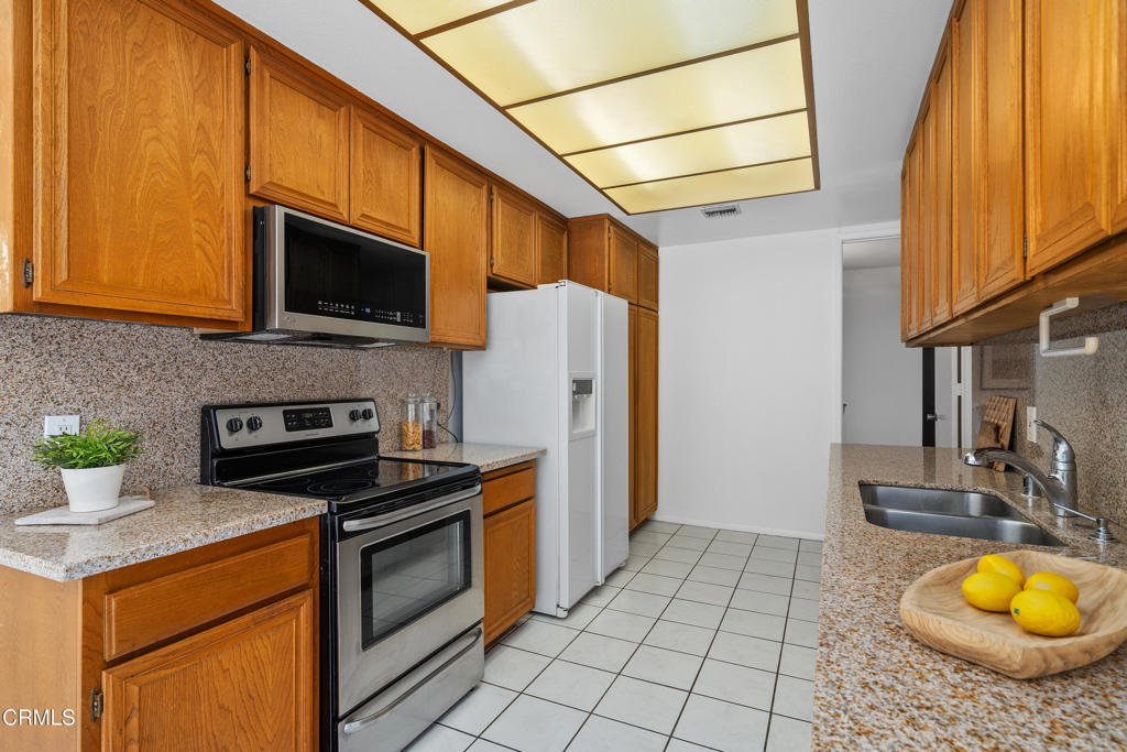 700 S Lake Avenue 309