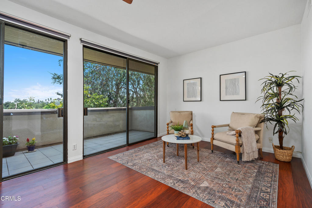 700 S Lake Avenue 309