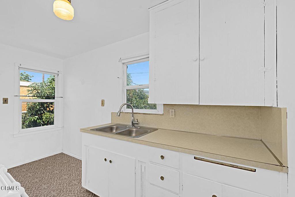 655 E 50th Street