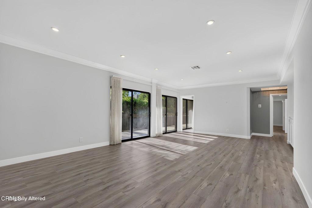 111 S Orange Grove Boulevard 105