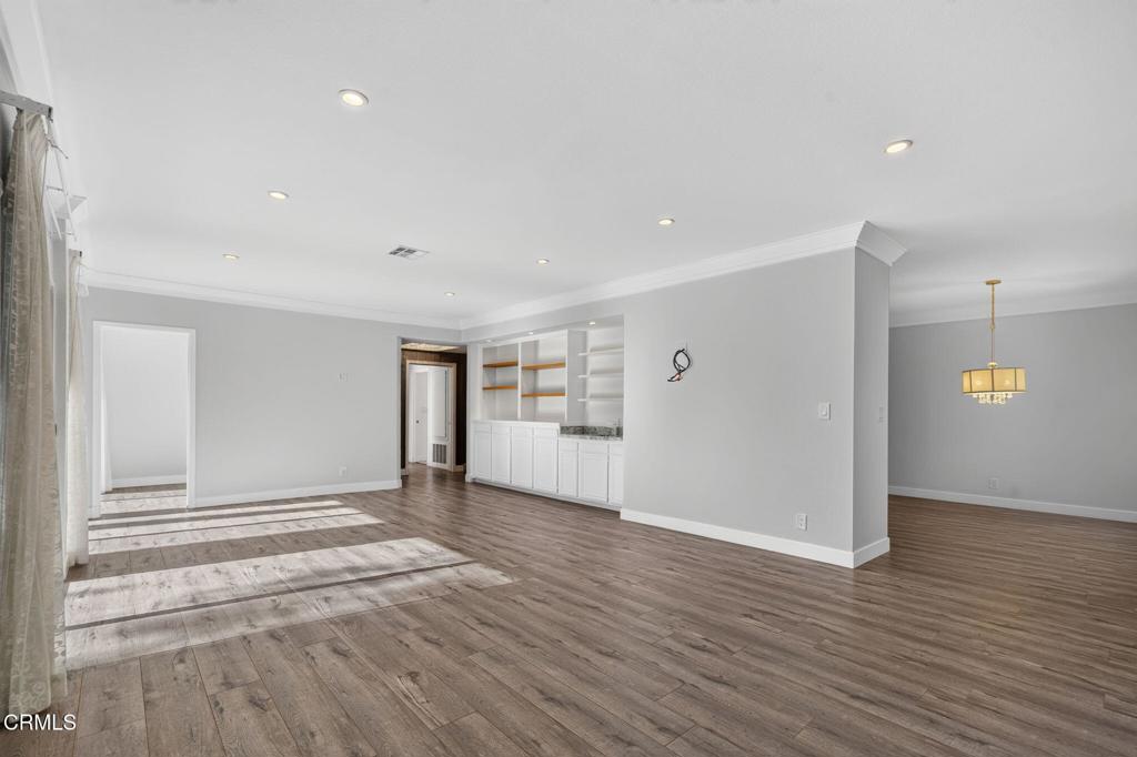 111 S Orange Grove Boulevard 105