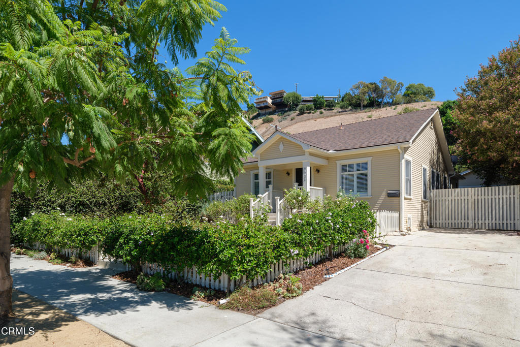 4424 N Griffin Avenue