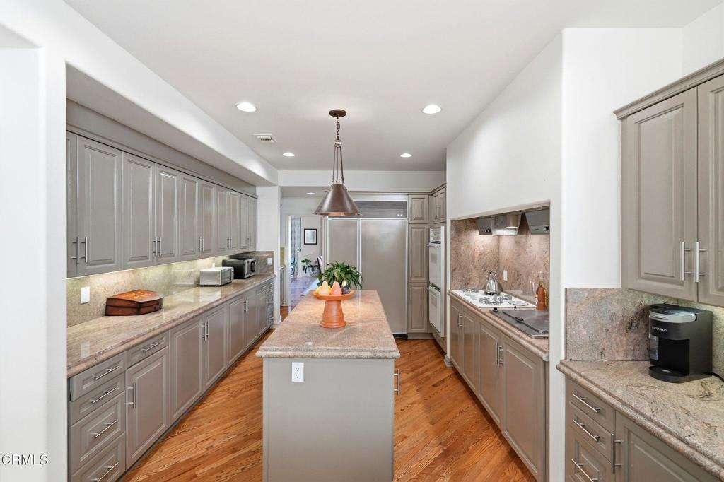 2317 Canyonback Road
