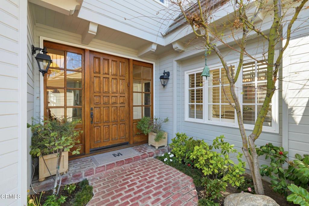 2317 Canyonback Road