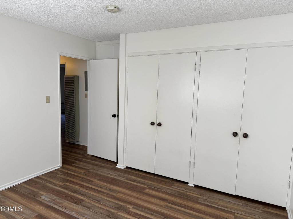 48 S Oak Avenue 6