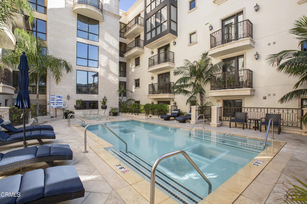 250 S De Lacey Avenue 205