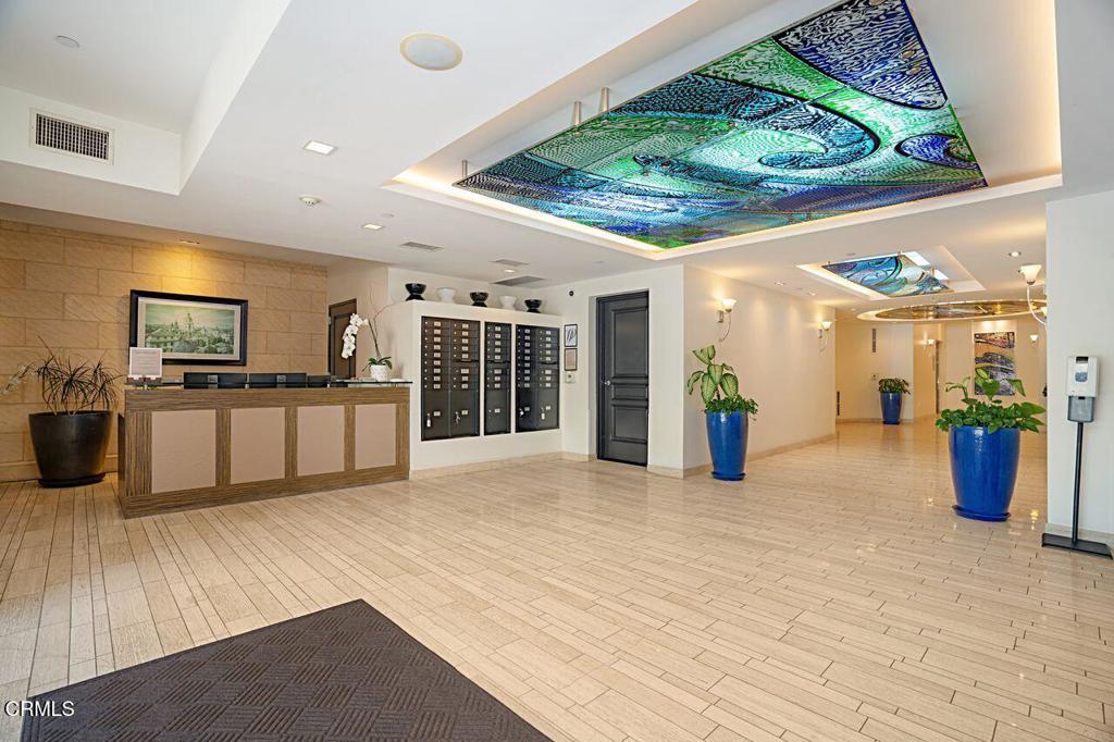 250 S De Lacey Avenue 205