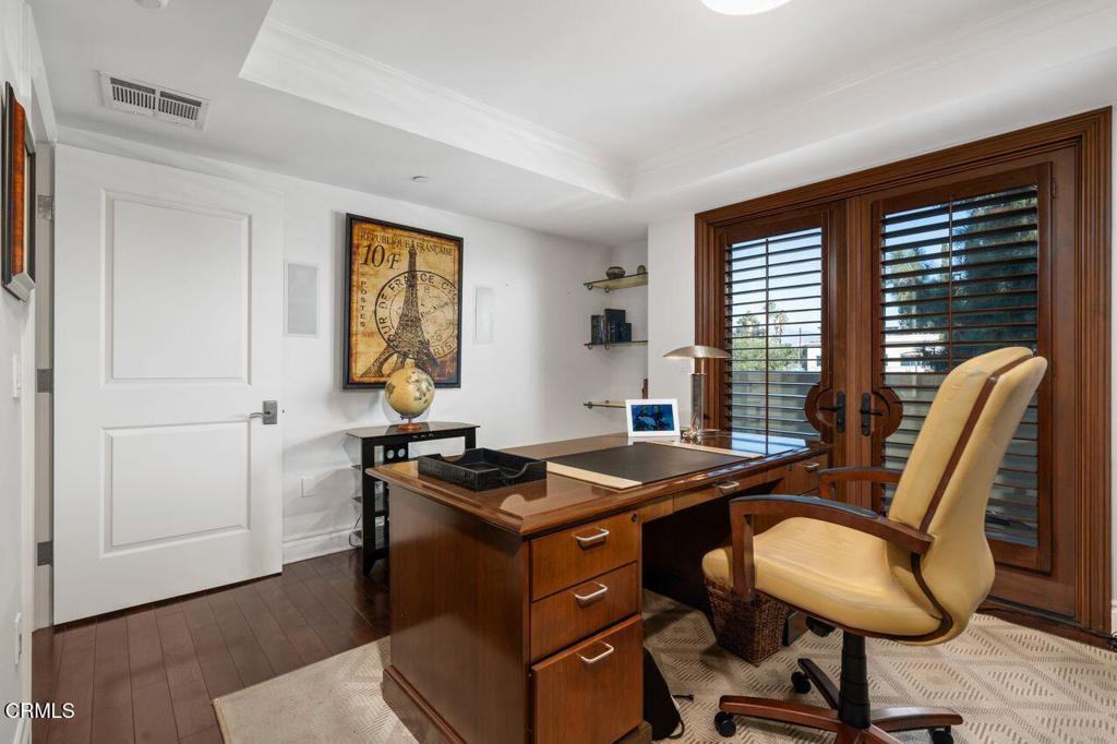 250 S De Lacey Avenue 205