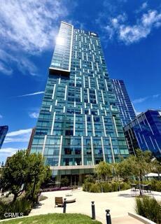 889 Francisco Street 2207