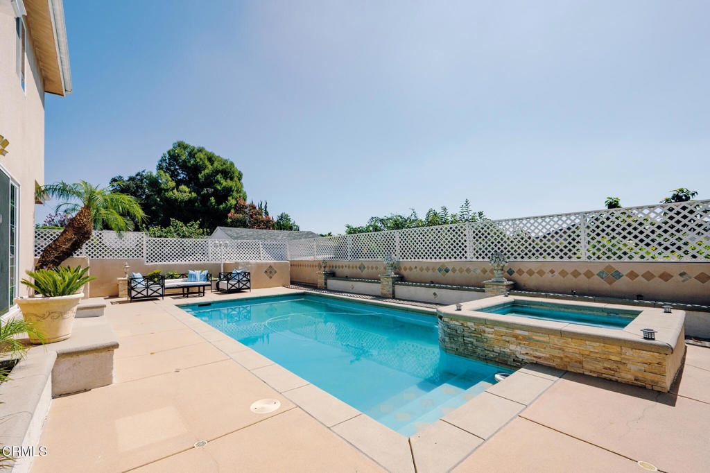 8328 E Hermosa Drive