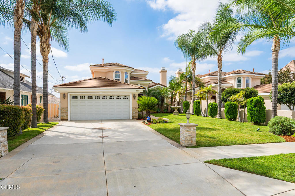 8328 E Hermosa Drive