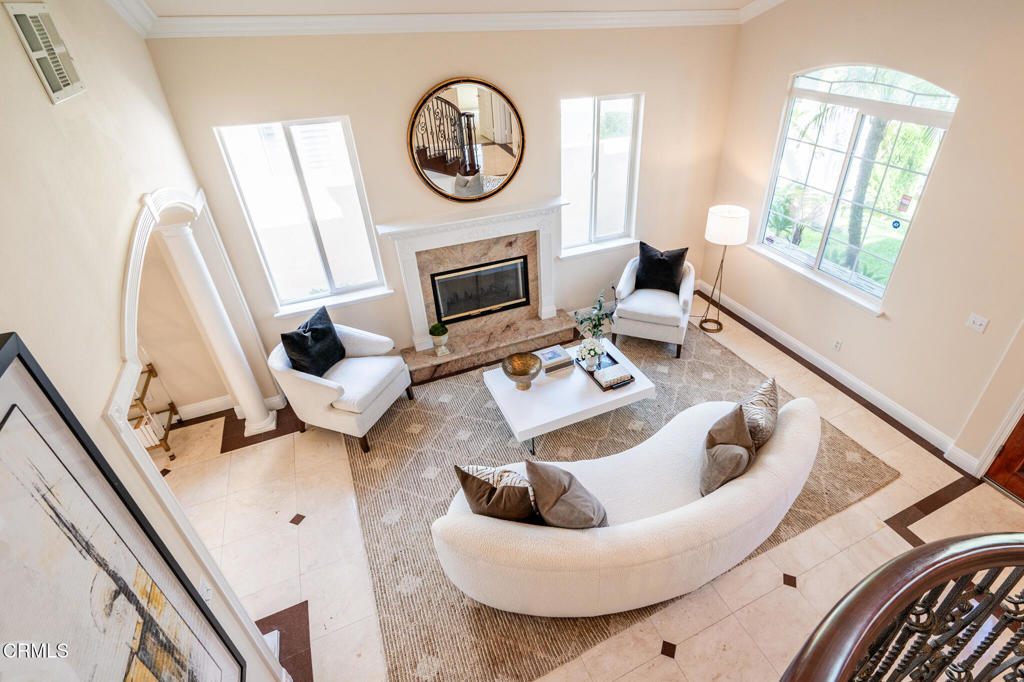 8328 E Hermosa Drive