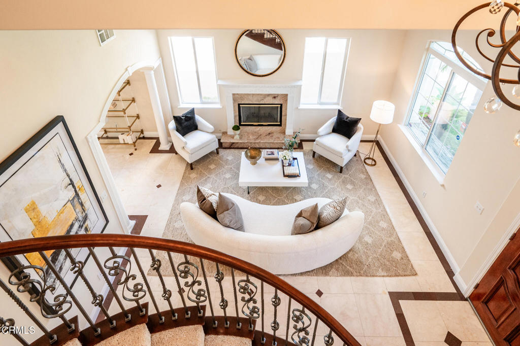 8328 E Hermosa Drive