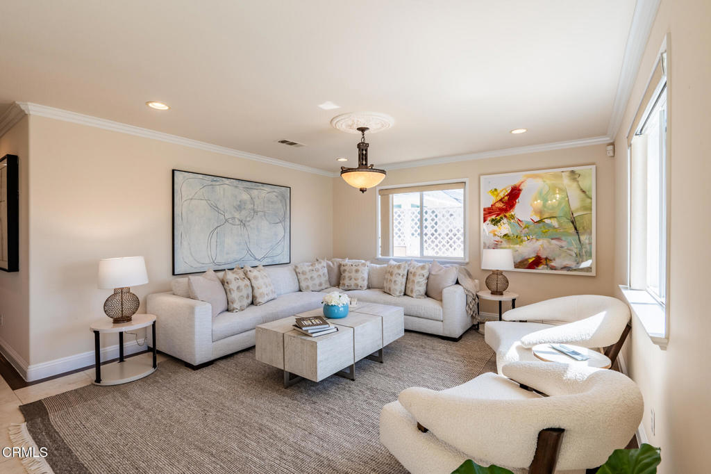 8328 E Hermosa Drive