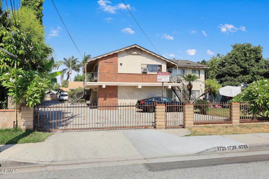 9733 Rio Hondo Parkway