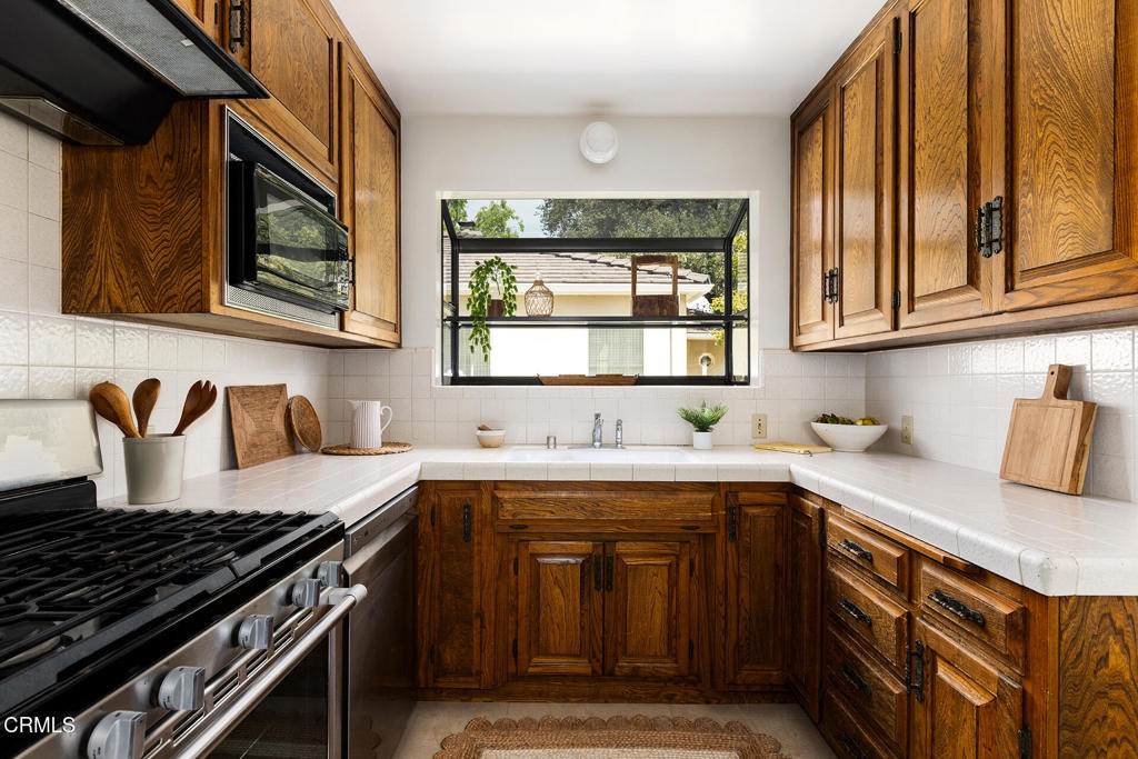 1875 Sharon Place