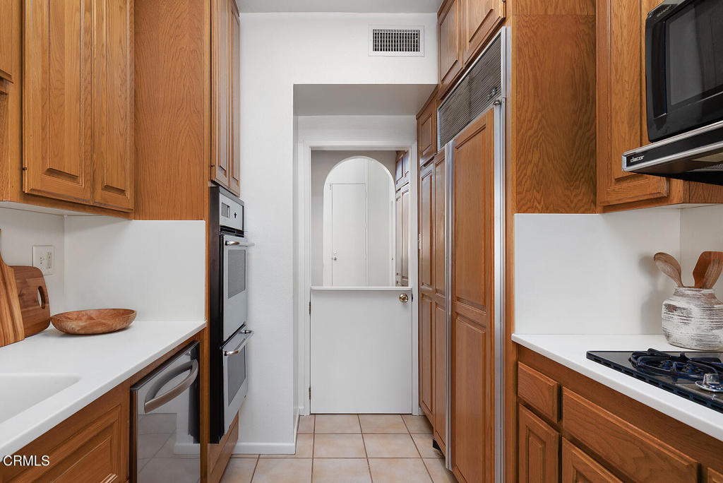 201 N Orange Grove Boulevard 511