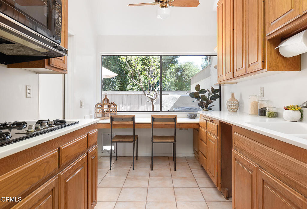201 N Orange Grove Boulevard 511