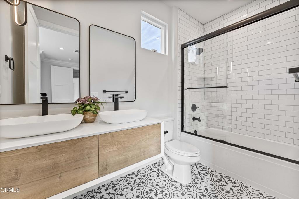 634 W Olive Avenue B