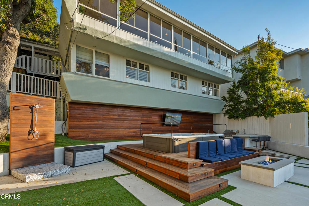 1425 E Palmer Avenue