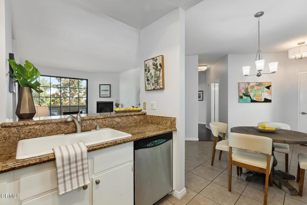 221 S Oak Knoll Avenue 304