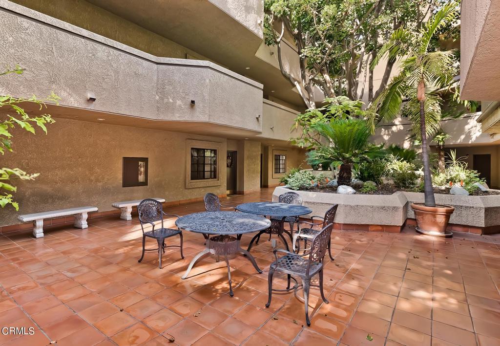 221 S Oak Knoll Avenue 304