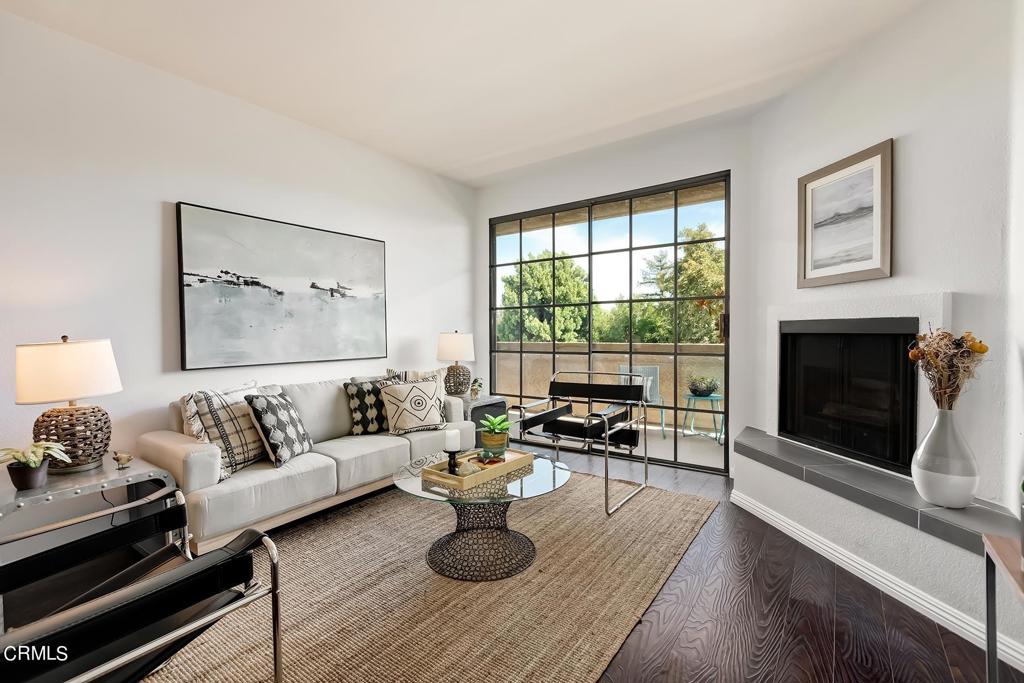 221 S Oak Knoll Avenue 304