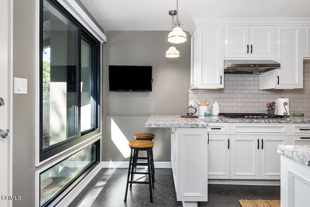 480 S Orange Grove 1
