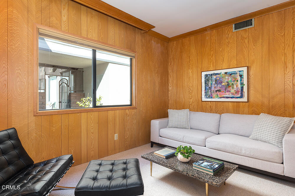 480 S Orange Grove 1
