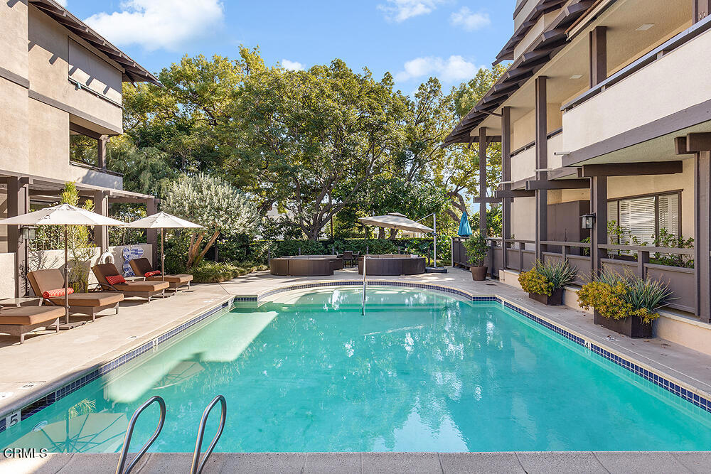 480 S Orange Grove 1