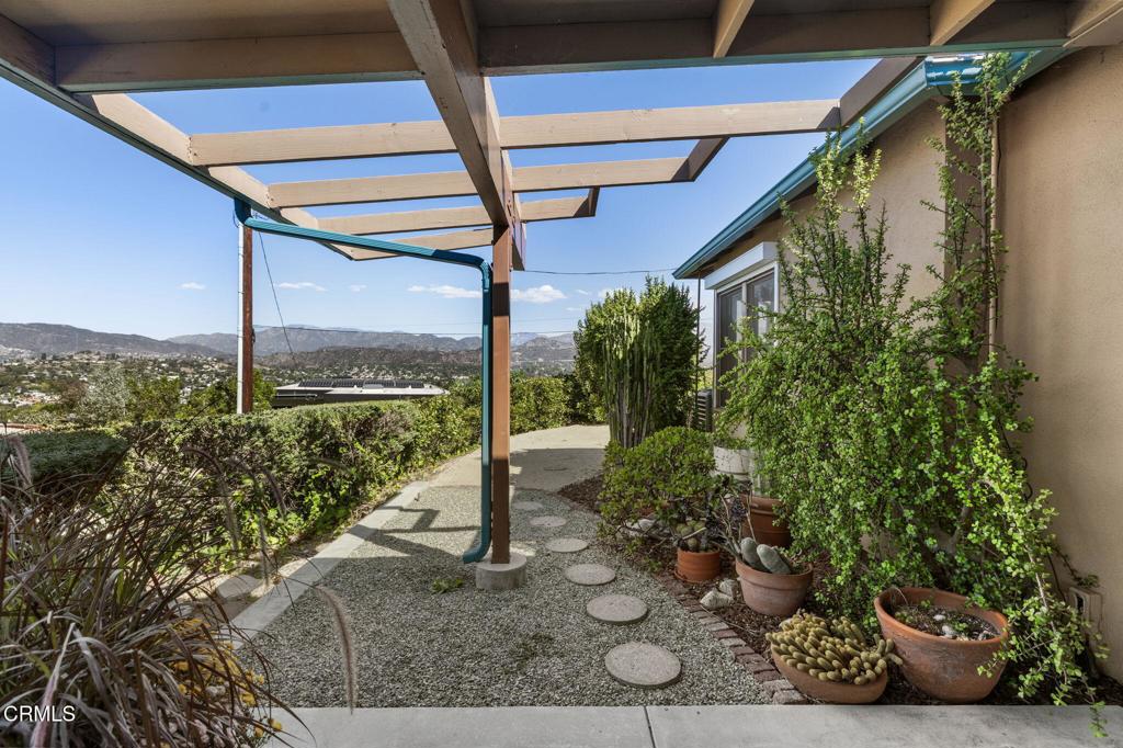 1105 Olancha Drive