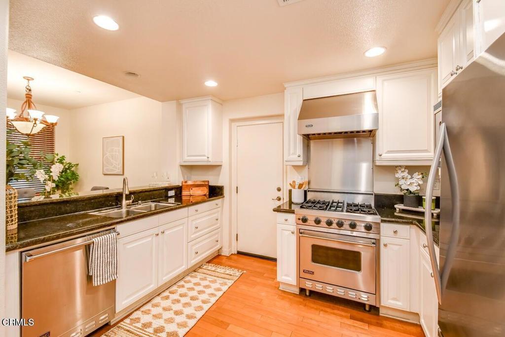 2461 Wagner Street 3