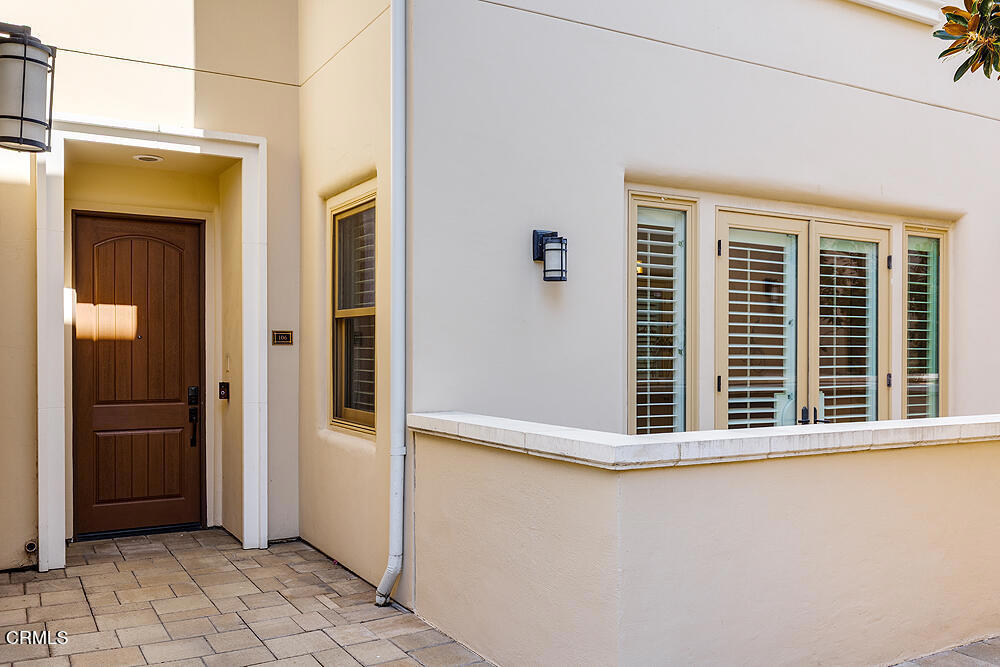 110 S Orange Grove Boulevard 106