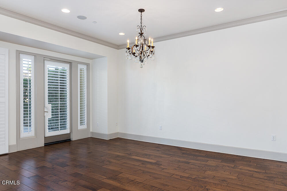 110 S Orange Grove Boulevard 106