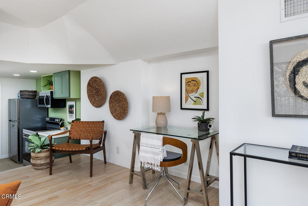 6936 Pacific View Drive