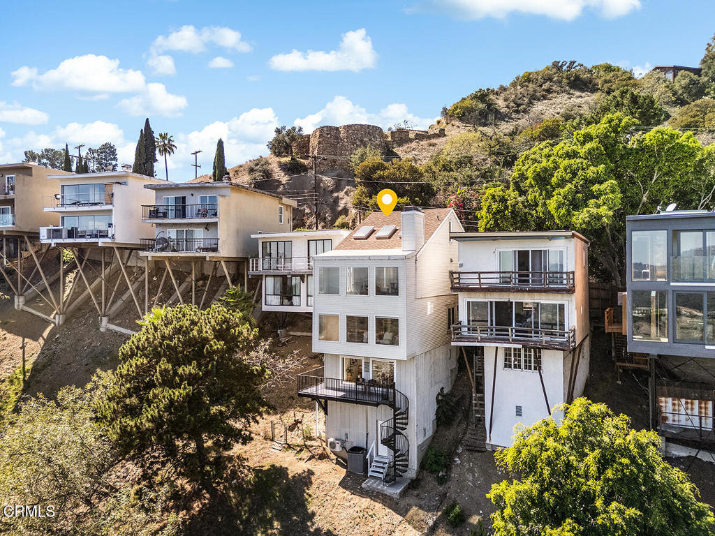 6936 Pacific View Drive