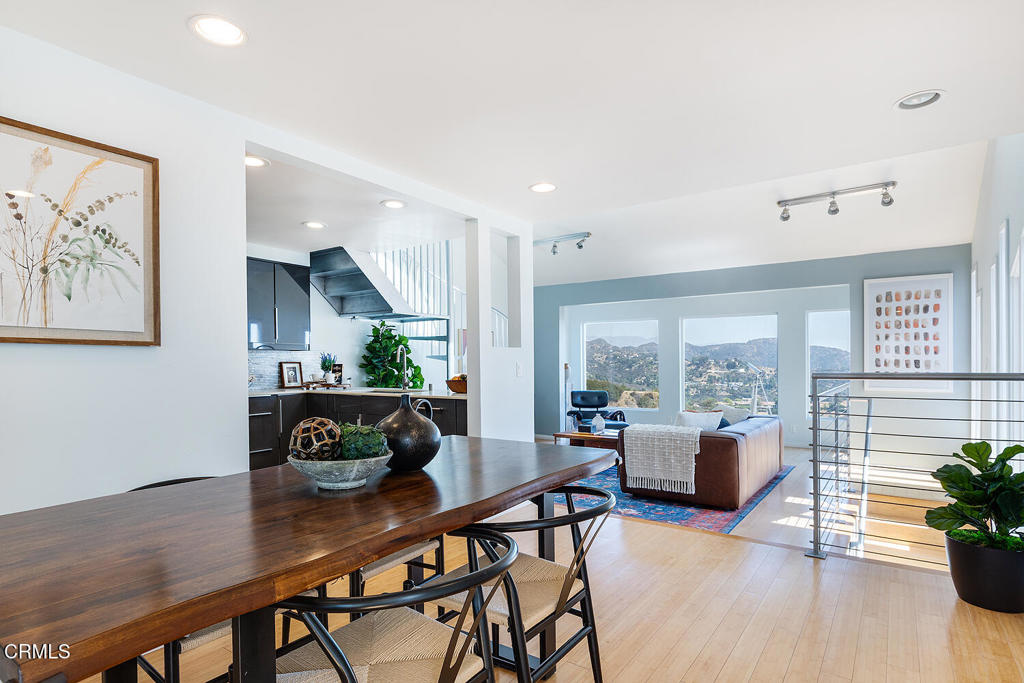 6936 Pacific View Drive