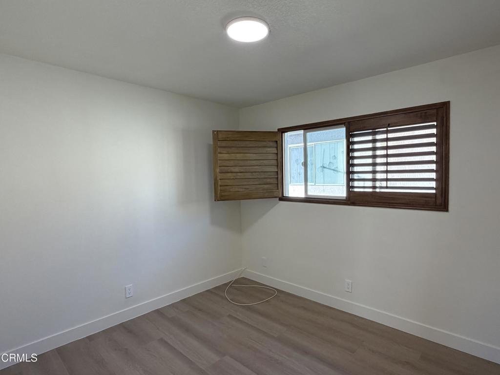 327 E Live Oak Street 4