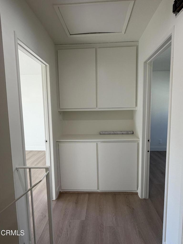 327 E Live Oak Street 4
