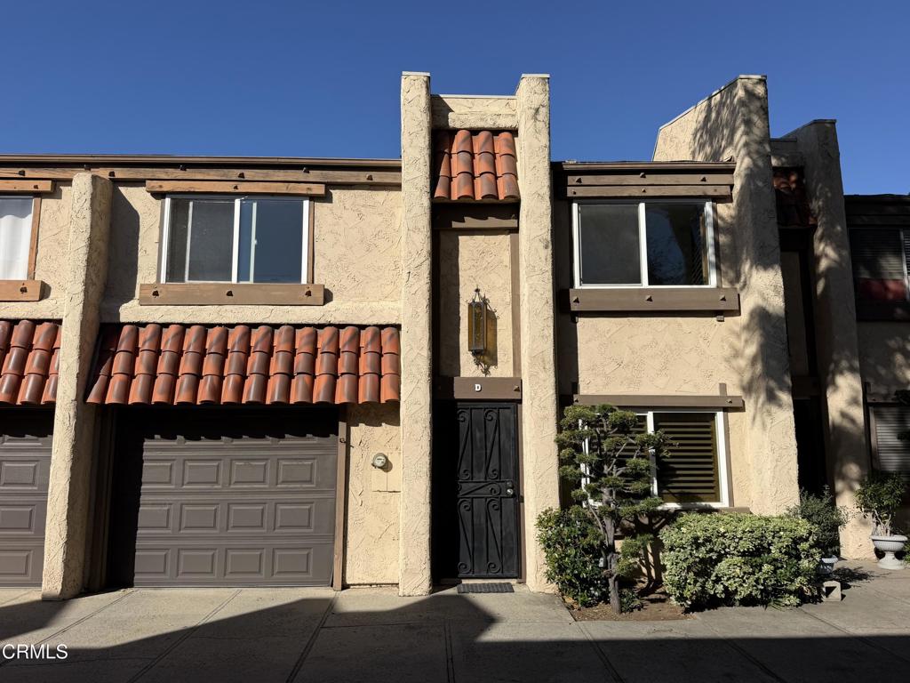 327 E Live Oak Street 4