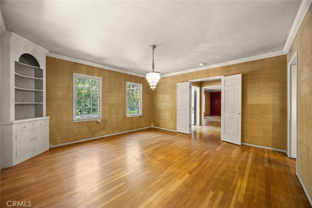 85 S San Rafael Avenue