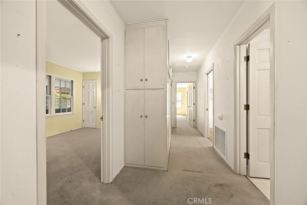 85 S San Rafael Avenue