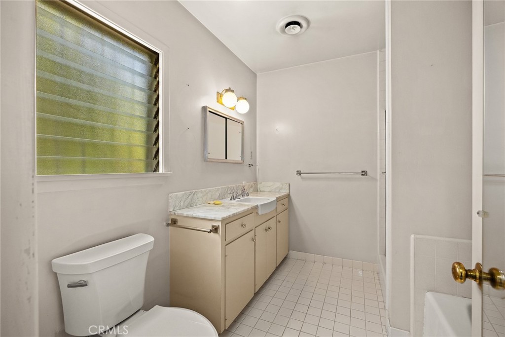 85 S San Rafael Avenue