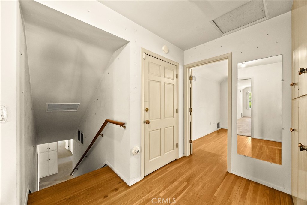 85 S San Rafael Avenue