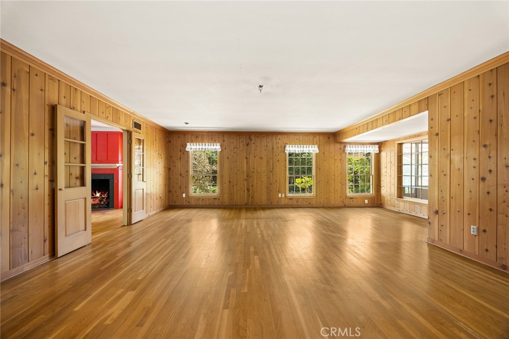 85 S San Rafael Avenue