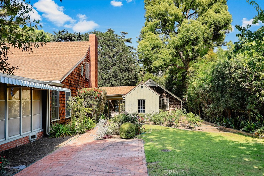 85 S San Rafael Avenue