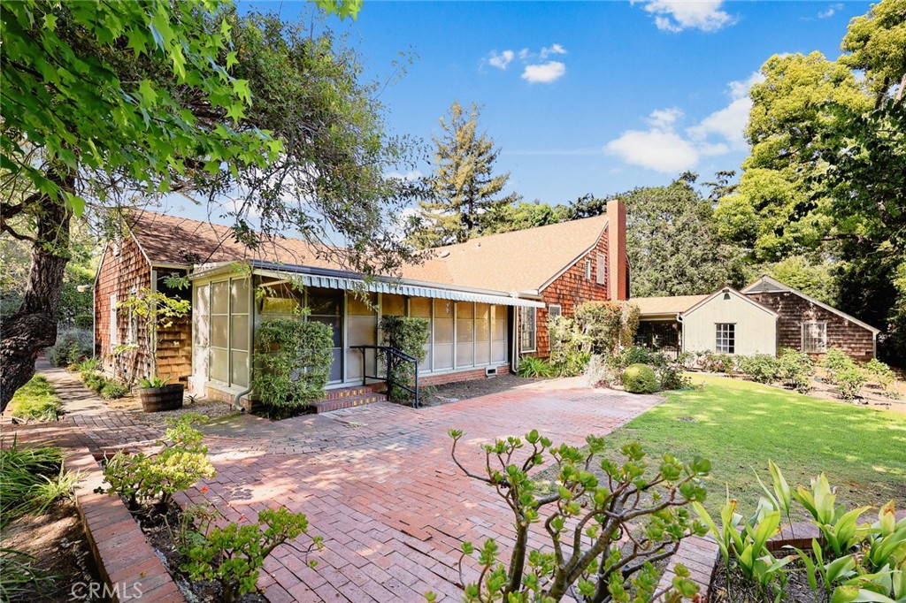 85 S San Rafael Avenue