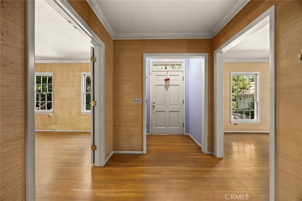 85 S San Rafael Avenue