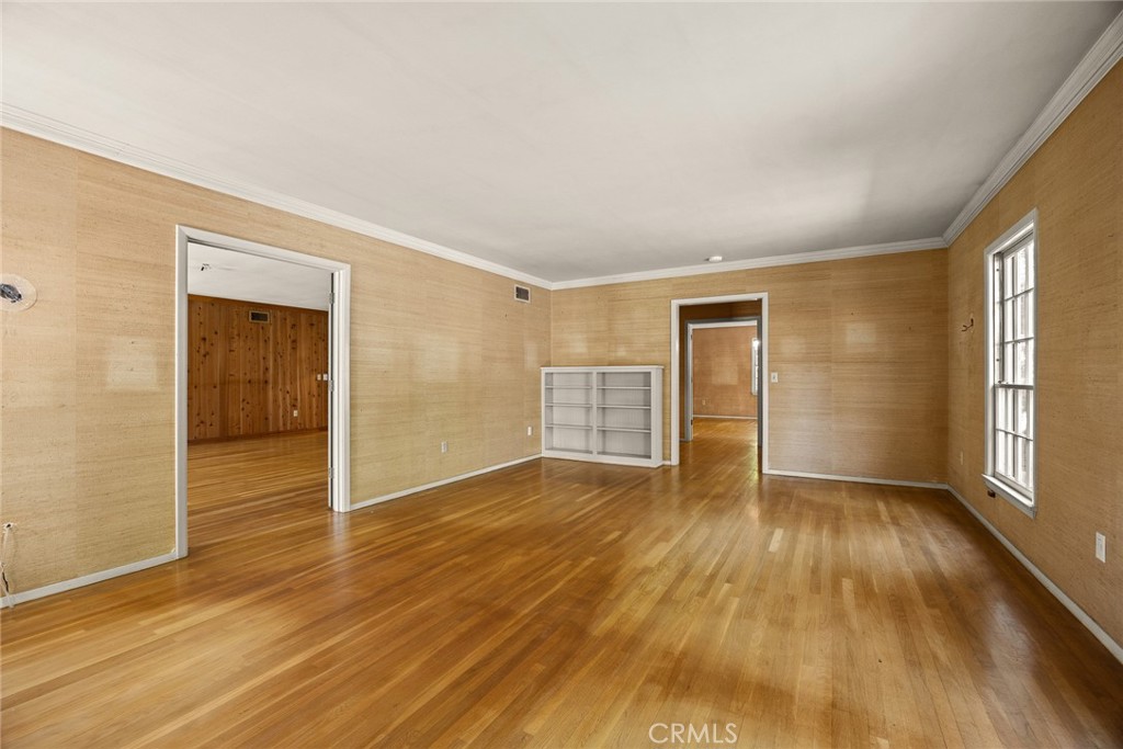 85 S San Rafael Avenue